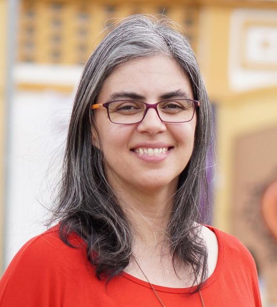 Ana Elisa Ribeiro 