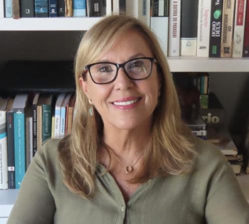 Cinthya Piccoli Pinheiro Machado