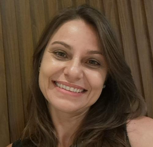 Juniela Dias de Resende Elias 