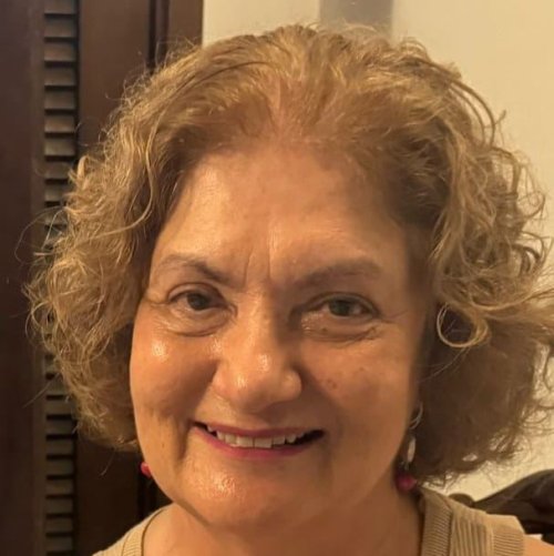 Vera Spínola