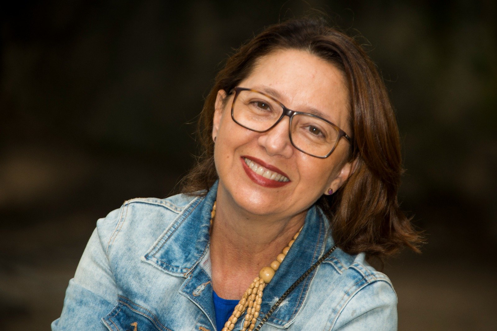 Ana J Soares